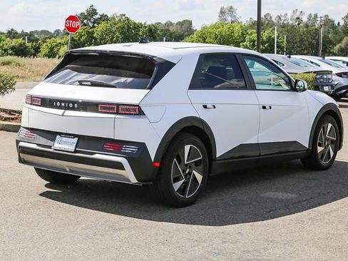 New 2026 Hyundai Ioniq 5 SEL RWD image 5
