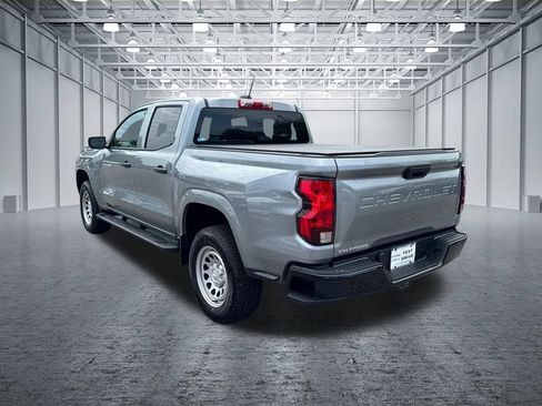 Used 2024 Chevrolet Colorado W/T RWD image 5
