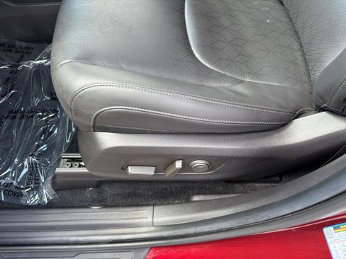 Used 2026 Kia Carnival FWD image 23