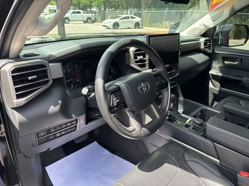 Used 2023 Toyota Tundra Limited AWD/4WD image 9