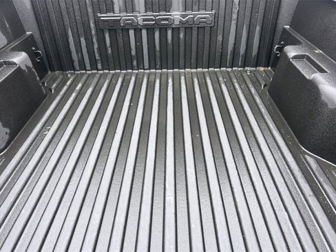 Used 2024 Toyota Tacoma TRD Off-Road image 18