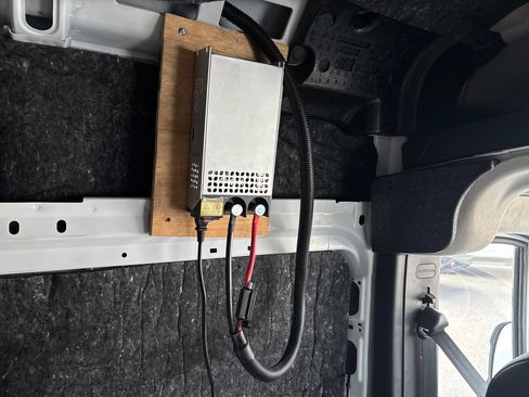 Used 2025 RAM ProMaster 2500 FWD image 31