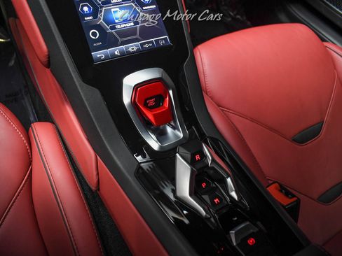 Used 2020 Lamborghini Huracan EVO image 17