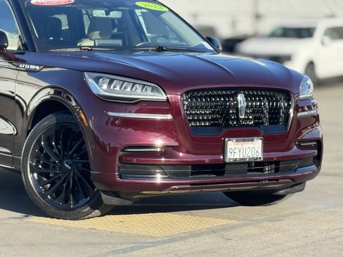 Certified 2023 Lincoln Aviator Reserve w/ Equipment Group 201A image 2