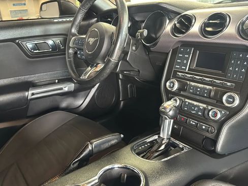 Used 2017 Ford Mustang GT image 11