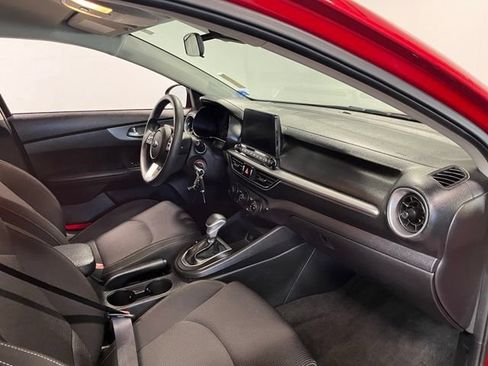 Used 2021 Kia Forte LXS FWD image 11