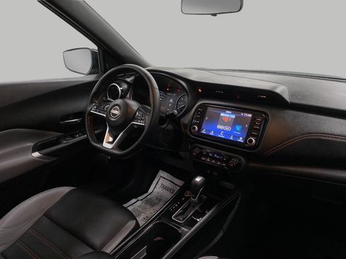 Used 2023 Nissan Kicks SR w/ SR Premium Package image 17