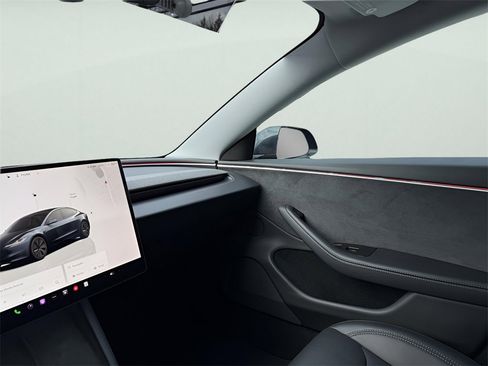 Used 2025 Tesla Model 3 Long Range image 18