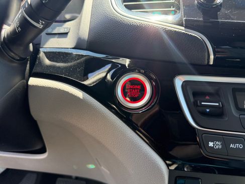 Used 2019 Honda Pilot Touring image 28