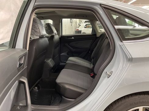 New 2026 Volkswagen Jetta SE FWD image 8