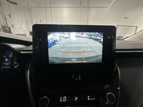 Used 2025 Toyota Corolla LE FWD image 29