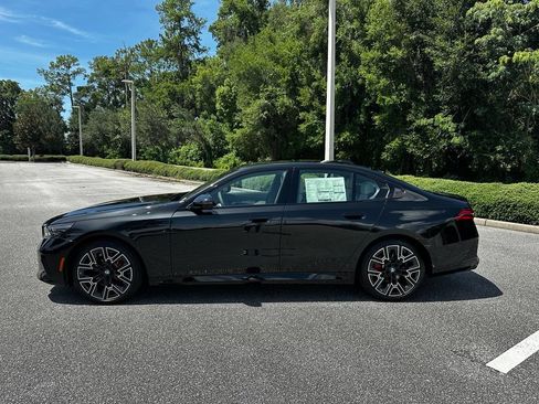 New 2027 BMW 530i xDrive w/ M Sport Package AWD/4WD image 2