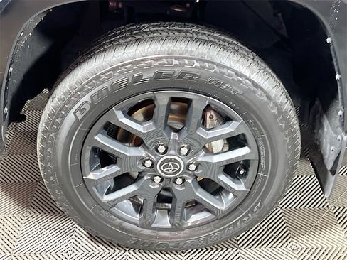 Used 2023 Toyota Tundra Platinum image 27
