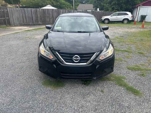 Used 2018 Nissan Altima 2.5 S FWD image 10