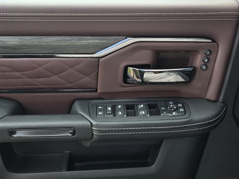 New 2026 RAM 3500 Limited AWD/4WD image 15
