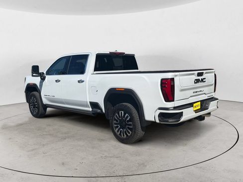 Used 2026 GMC Sierra 3500 Denali Ultimate AWD/4WD image 7