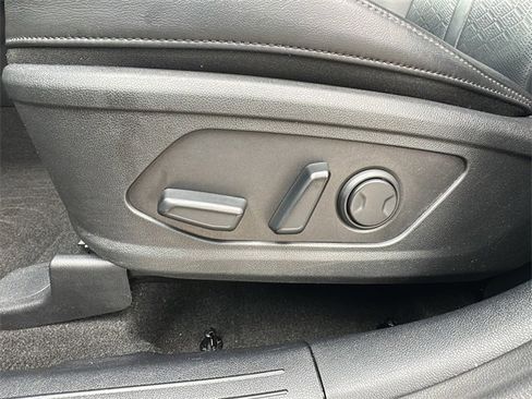 Used 2023 Kia Sorento EX image 10