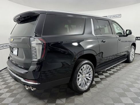 New 2025 Chevrolet Suburban Premier w/ Sun And Tow Package image 6