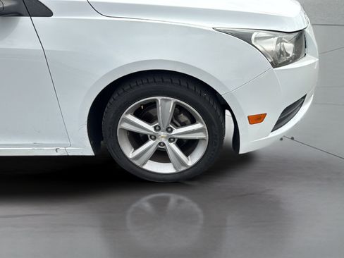 Used 2012 Chevrolet Cruze LT FWD image 15