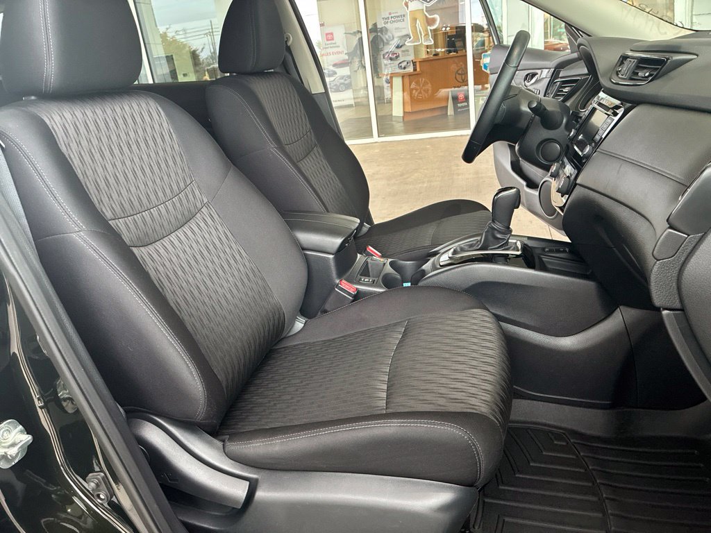 Used 2020 Nissan Rogue SV w/ Premium Package AWD/4WD image 20