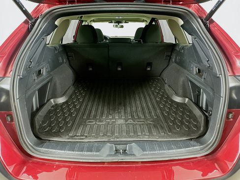 Used 2025 Subaru Outback Premium AWD/4WD image 29