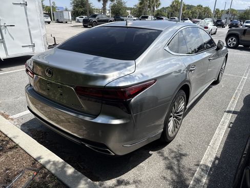 Used 2025 Lexus LS 500 w/ Interior Upgrade Package RWD image 4