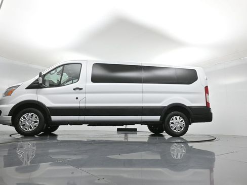 Certified 2022 Ford Transit 350 XLT image 8