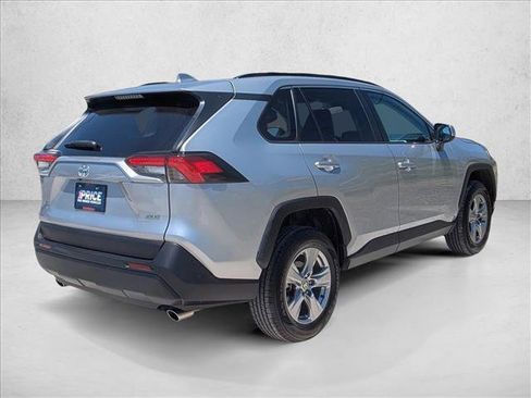 Used 2024 Toyota RAV4 XLE FWD image 5
