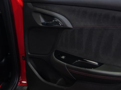 Used 2014 Chevrolet SS RWD image 28