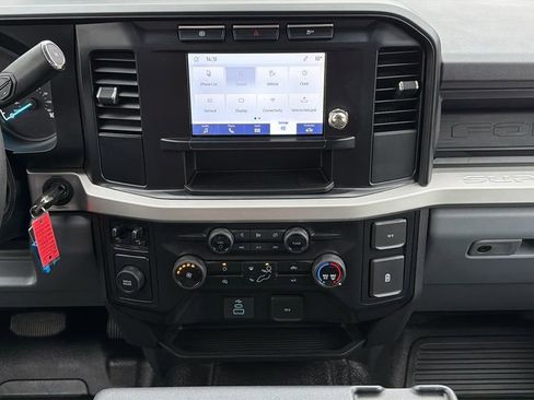 Used 2024 Ford F350 XL image 17