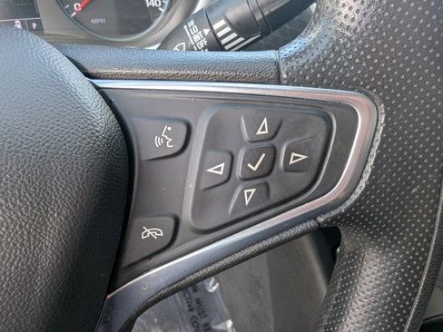 Used 2023 Chevrolet Malibu LT FWD image 13