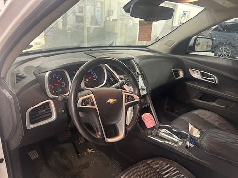 Used 2017 Chevrolet Equinox LT w/ Convenience Package image 11