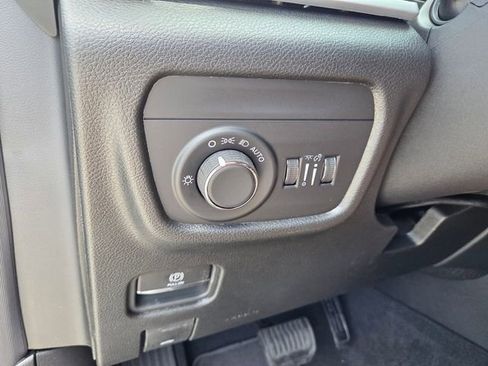 New 2026 Jeep Grand Cherokee Altitude RWD image 22