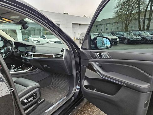 Used 2019 BMW X7 xDrive50i w/ Premium Package image 10