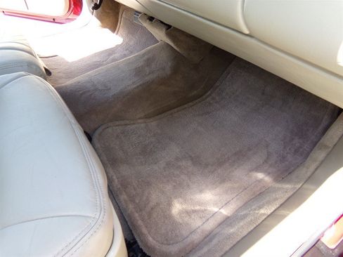 Used 1996 Cadillac De Ville Sedan FWD image 31