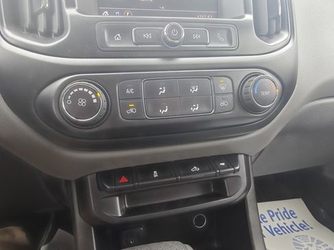 Certified 2021 Chevrolet Colorado W/T w/ Custom Special Edition image 28