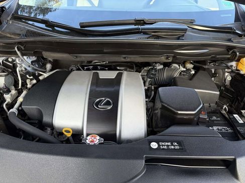 Used 2019 Lexus RX 350L w/ Premium Package image 28