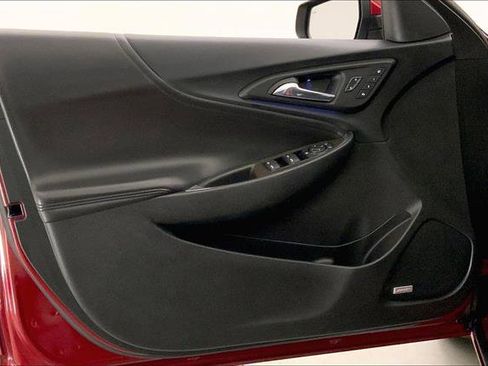 Used 2018 Chevrolet Malibu Premier w/ Premier Sun and Wheel Package image 24