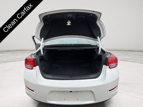 Used 2015 Chevrolet Malibu LT image 12