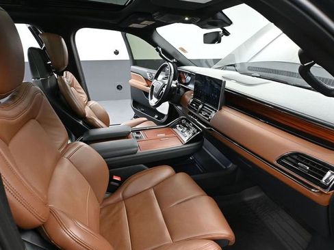 Used 2024 Lincoln Navigator Reserve w/ Equipment Group 201A image 55