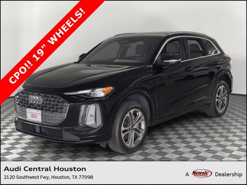 Certified 2025 Audi Q5 Premium w/ 19" Wheel Package AWD/4WD image 1