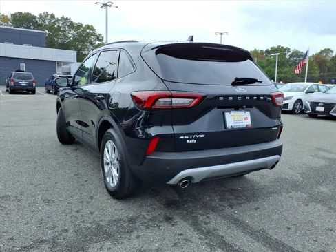 Used 2025 Ford Escape Active w/ Active Premium Tech Pack image 7