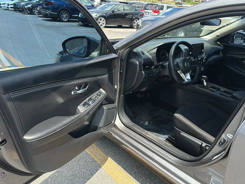 Used 2023 Nissan Sentra S FWD image 34