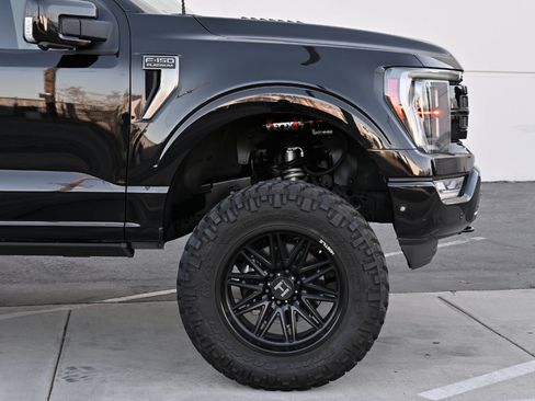 Used 2022 Ford F150 Platinum w/ FX4 Off-Road Package AWD/4WD image 35
