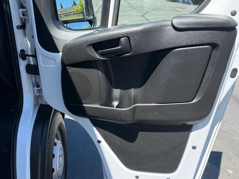 Used 2023 RAM ProMaster 2500 w/ Safety Group FWD image 22