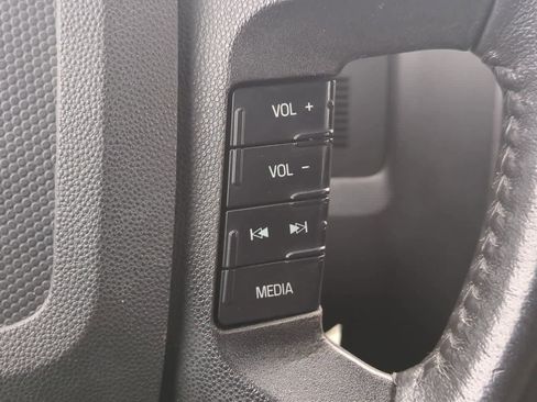 Used 2011 Ford Escape XLT image 24