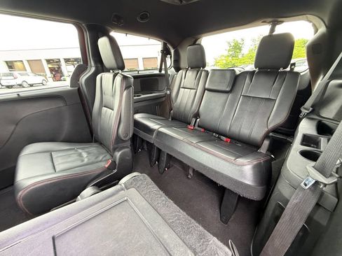 Used 2017 Dodge Grand Caravan GT FWD image 22