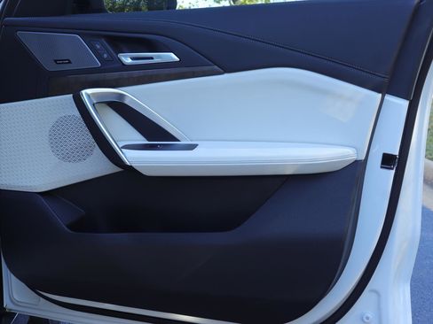 Used 2026 BMW X1 xDrive28i w/ Technology Package image 19