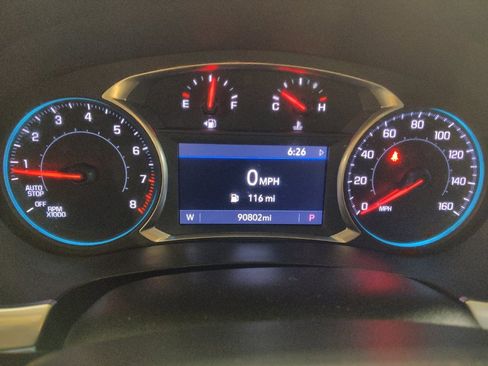 Used 2020 Chevrolet Traverse LT image 23