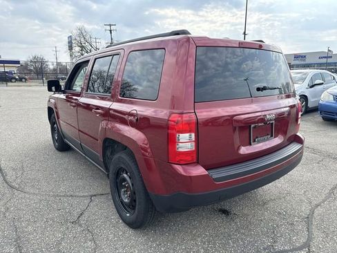 Used 2017 Jeep Patriot Sport w/ Power Value Group FWD image 4